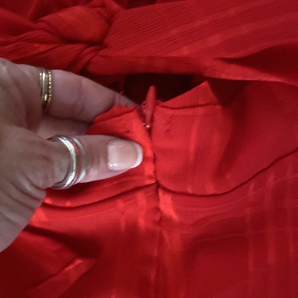 Red, lined pattern romper - Picture 4 of 6